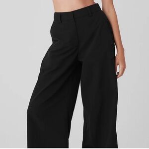 Alo High waist street Smart trouser Small Black wide leg